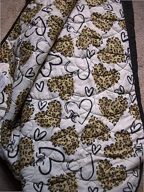 juicy couture 3pc set leopard hearts x black full/queen quilt