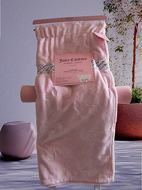 JUICY COUTURE PLUSH THROW BLANKET NWT PINK HEART CHERRIES